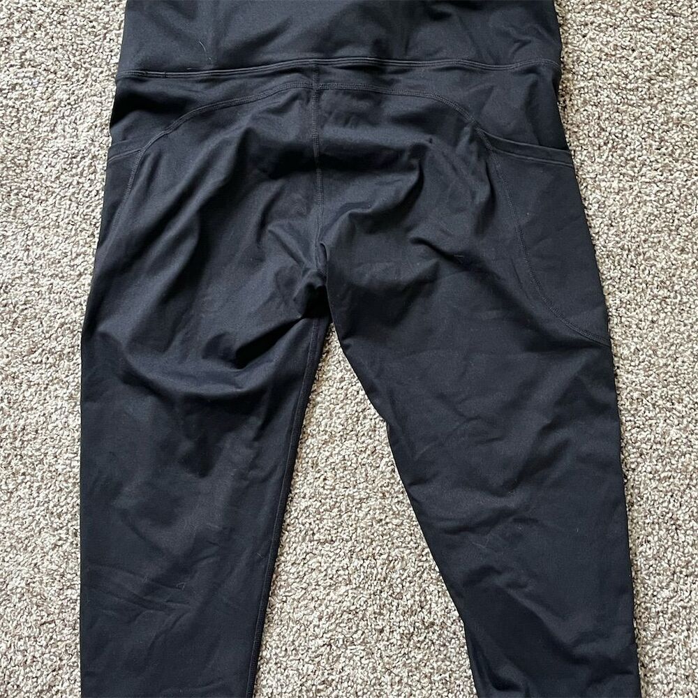 SOLD 

Women's XL Black High-Waisted Leggings with Mesh Detail